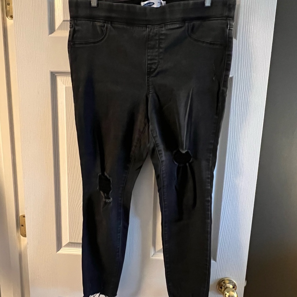 Black Distressed Skinny Jeggings